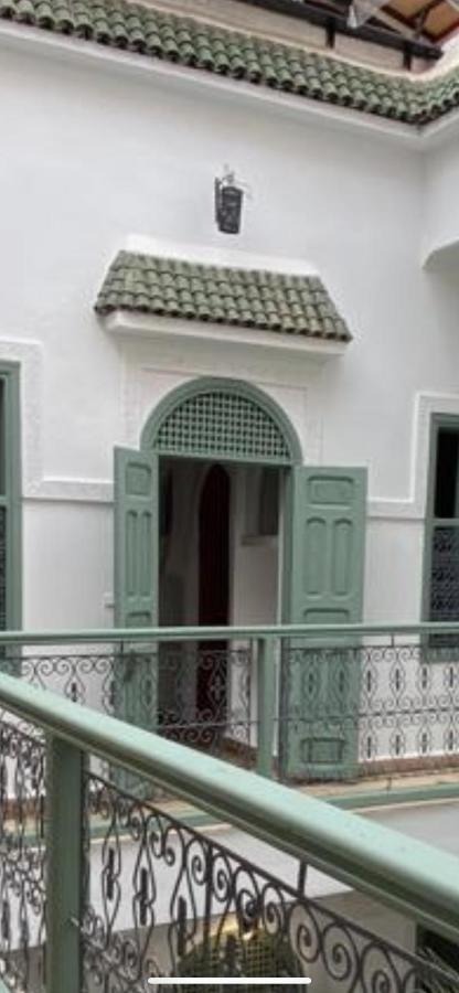 Etoile Ocre *