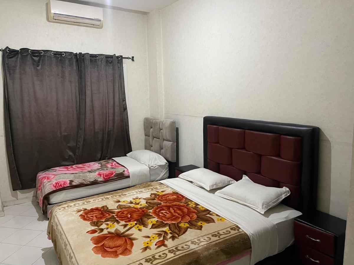 Numero 4 Au Rez-de-chaussee Pour Famille Apartment Marrakesh