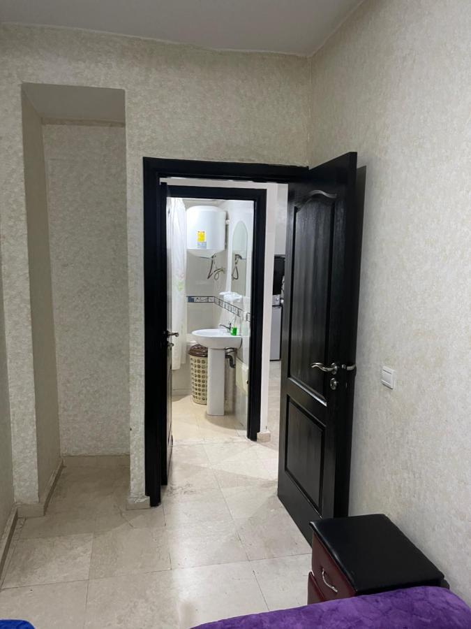 Appartement 23 4em Etage Avec Balcon *