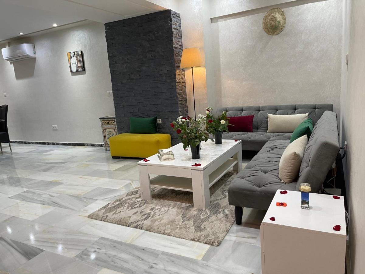 En Duplex Avec 3 Standing Gueliz Marrakech