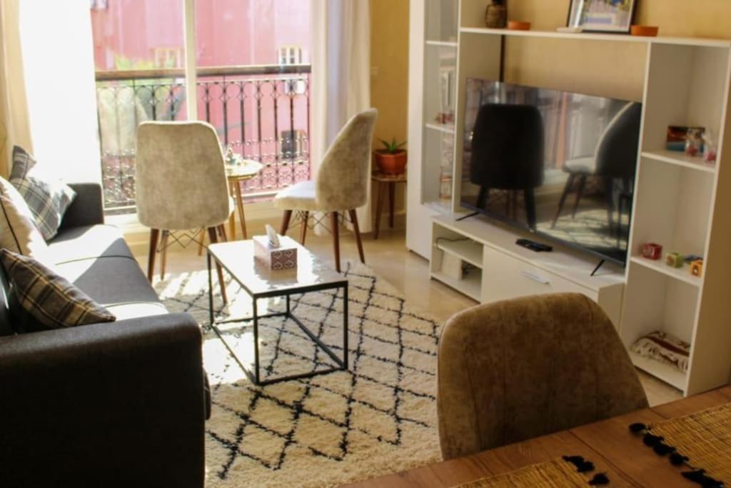 Bright In The Heart Of Marrakech-walk Everywhere Appartamento