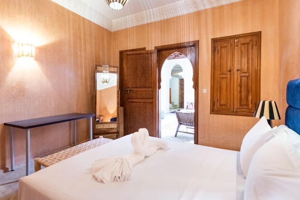 Central Entire And Exclusive House ,ryad No Shared