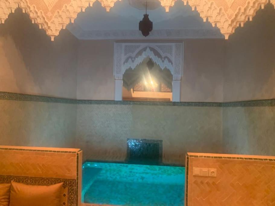Super Avec Piscine Interieure Villa *