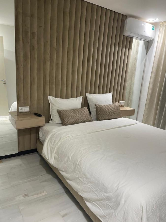 Super Centre Apartment *