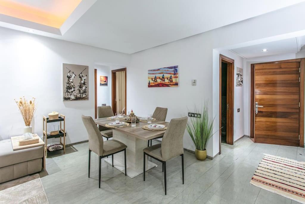 Chic Hideaway - Marrakech Centre Apartment