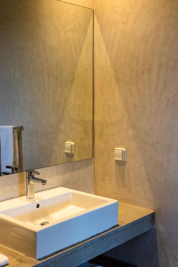 De Luxe Sahara *