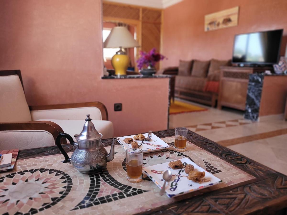 Logement Entier De 140 M² Et Jacuzzi Privatif *