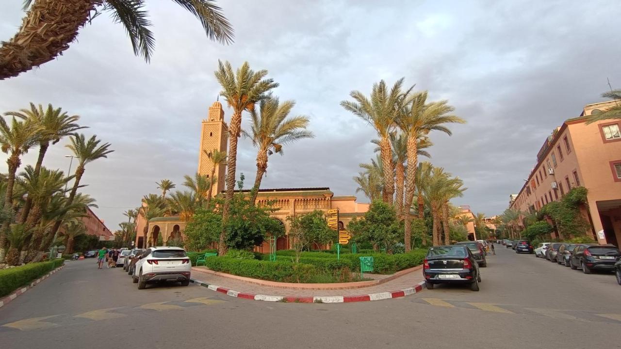 Vakantiehuis A Marrakech Dans La Touristique Al Qaria Assiyahia *