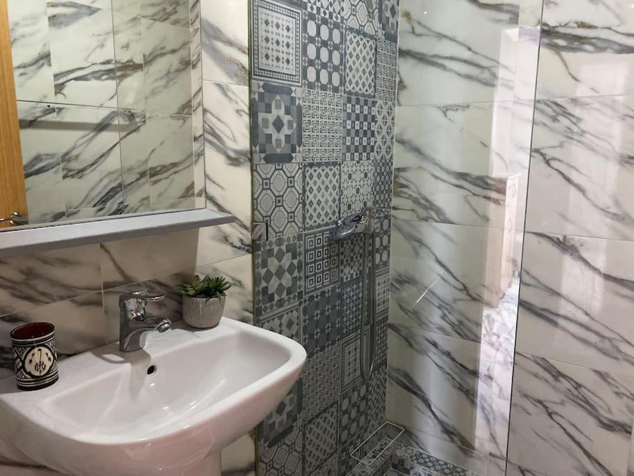 Appartement Superbe Au Centre De Marrakech