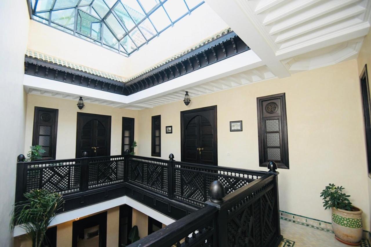 Lfassi Guest house *