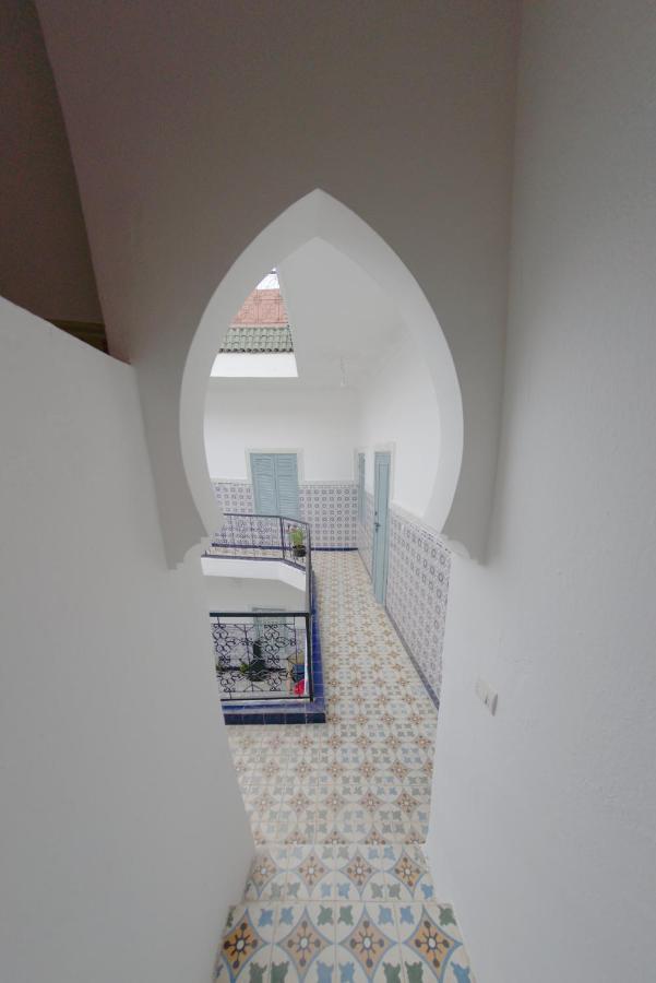 Be 20 Riad *