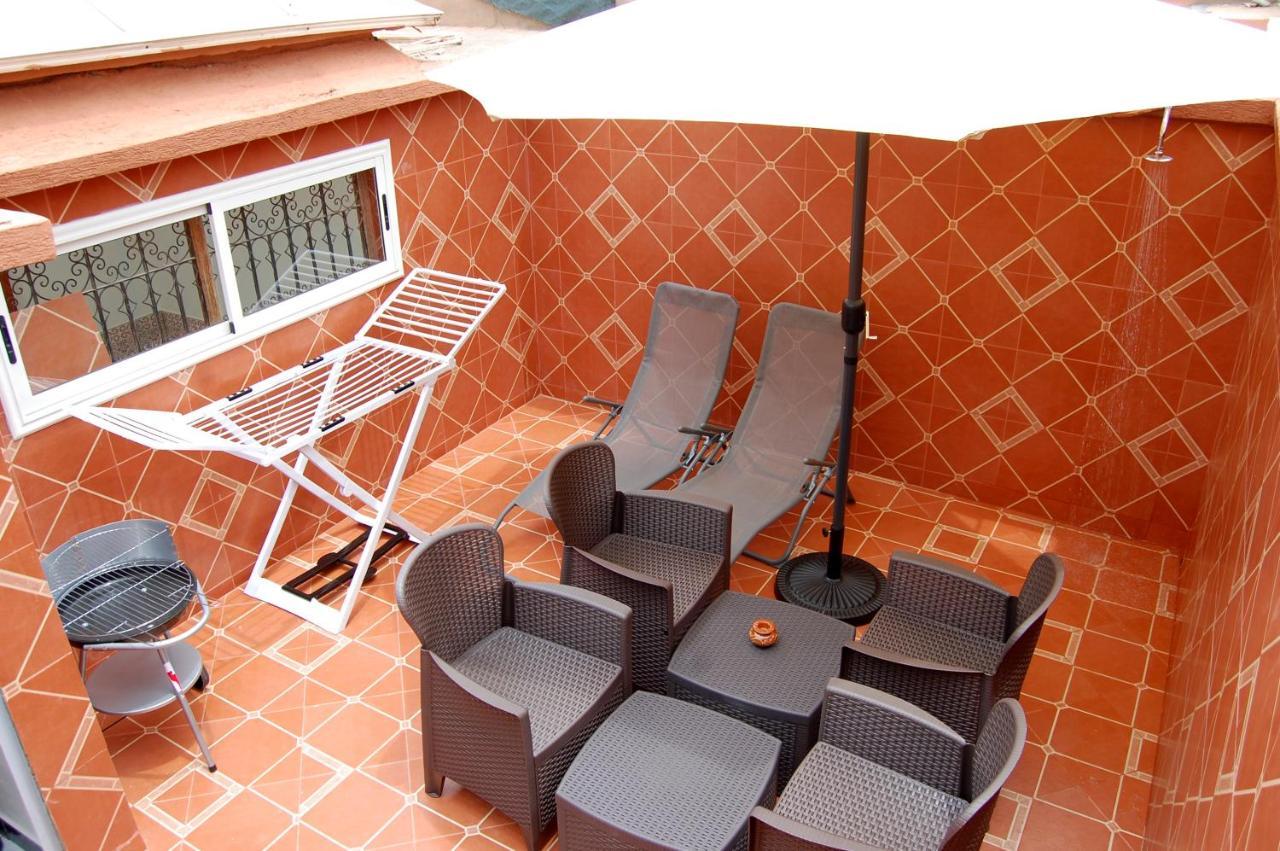 3 Avec Terrasse & Piscine *