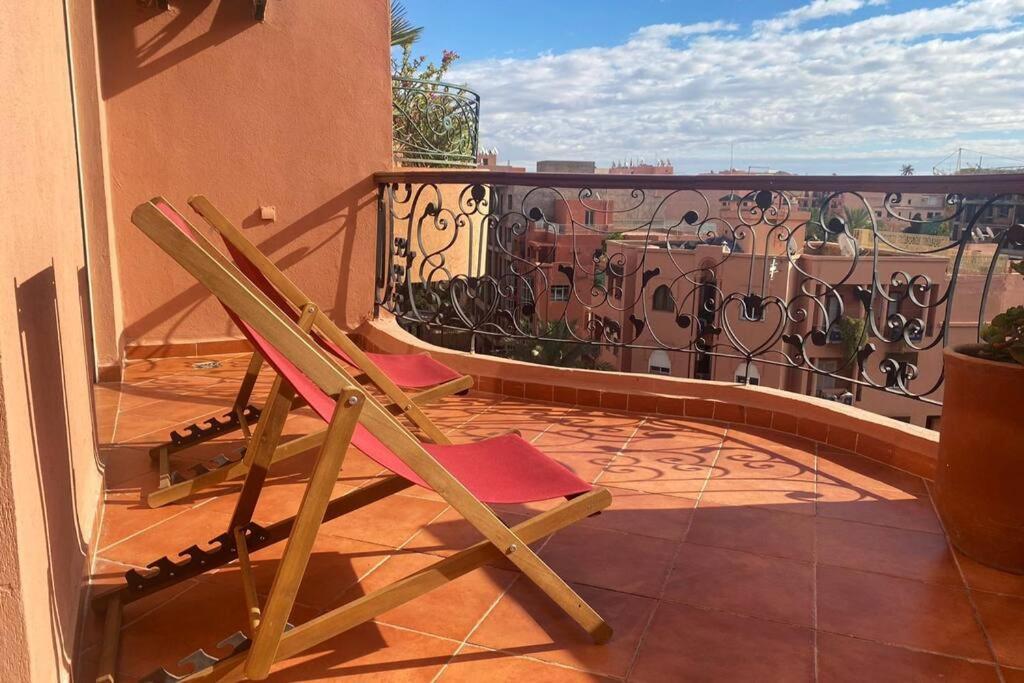 Sunny Terrace & Comfy Beds In Marrakech Apartamento
