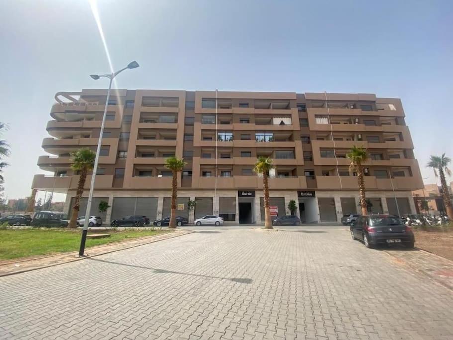 Appartement Et Bien Equipe Avec Piscine Marrakesh