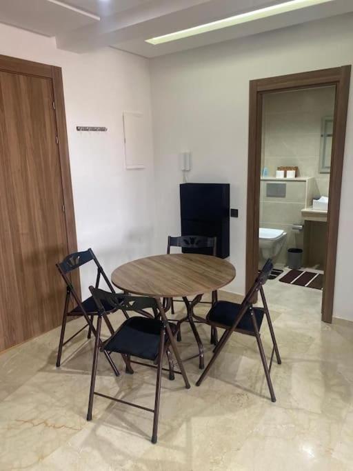 Appartement Et Bien Equipe Avec Piscine *