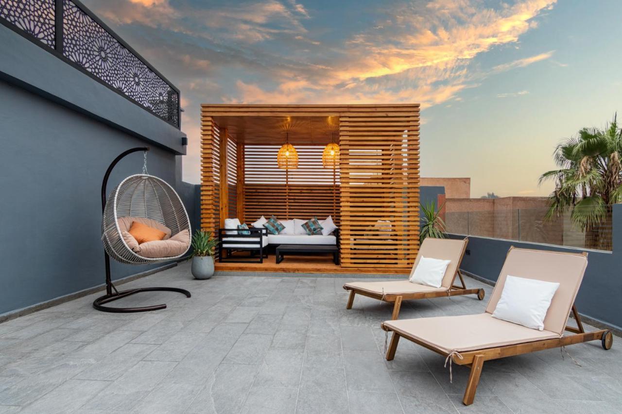 Apartment Rooftop Pool, Bright & Cozy In City Center *