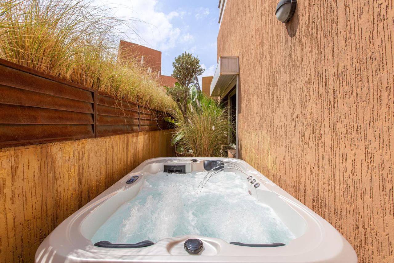 Appartement Bel Centre-ville Avec Jacuzzi Privatif