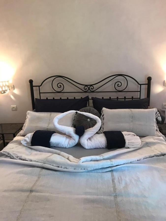 Riad Authentic Moroccan Charm In Marrakech Terrace *