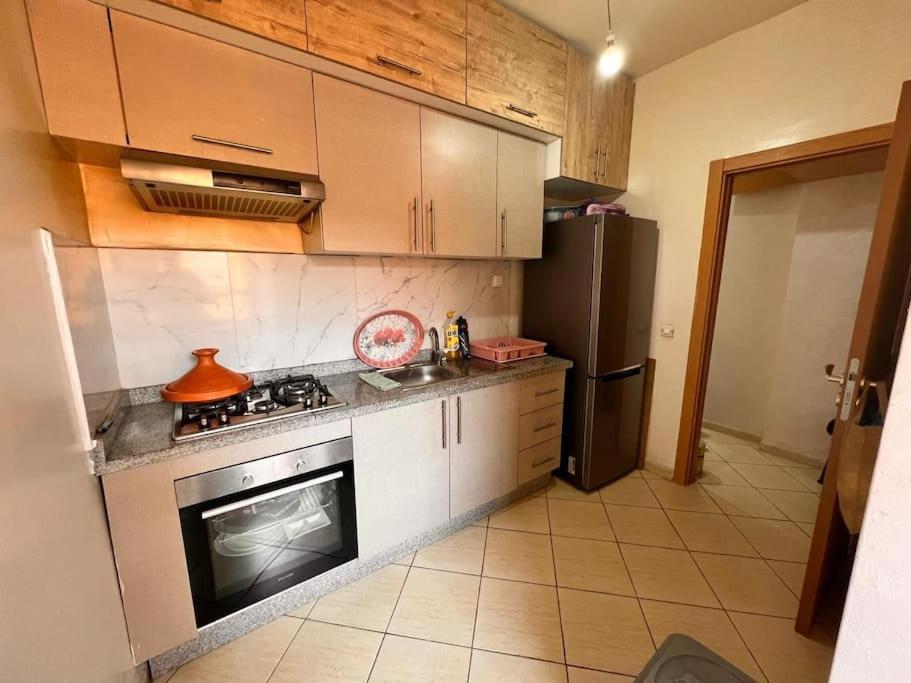 A Cote De L'aeroport Apartment *