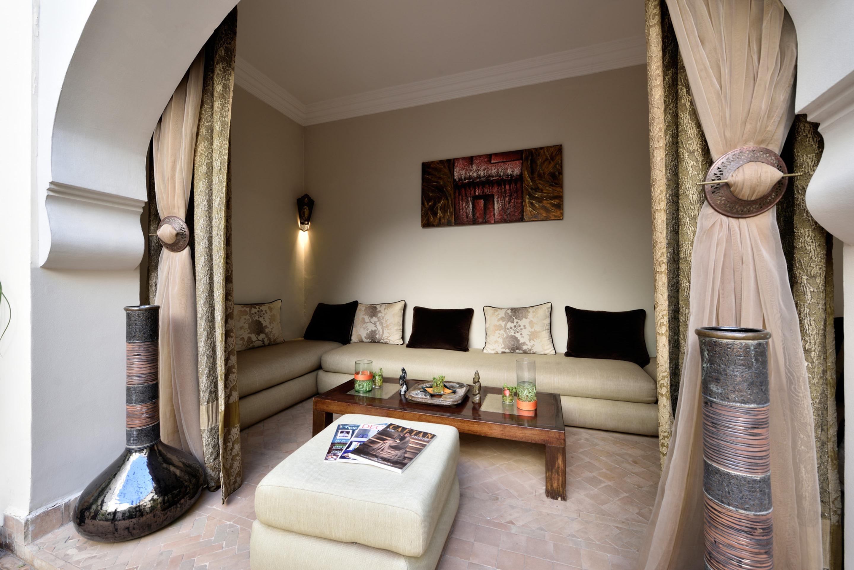 Les Ammonites And Riad Marrakesh