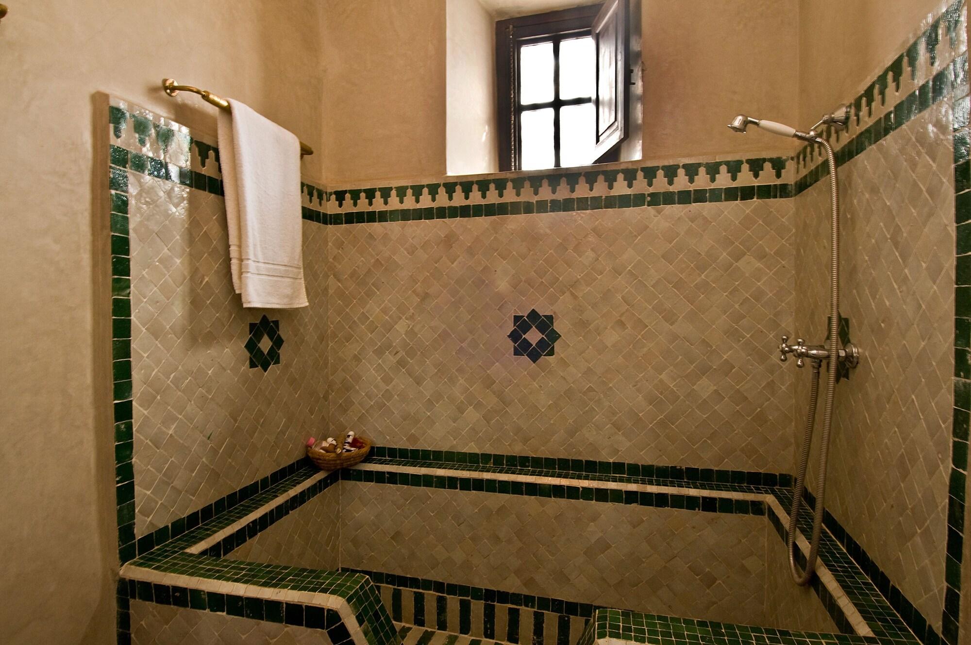 Saba Riad 4*