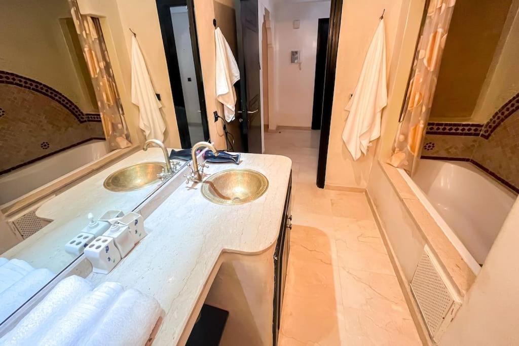 Touristique A 5 Piscines Appartement *