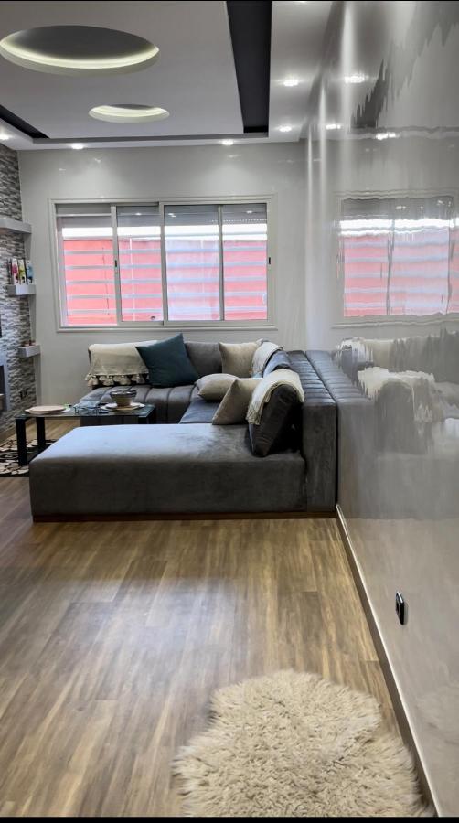 Cosy In The Center Of The Red City Apartment