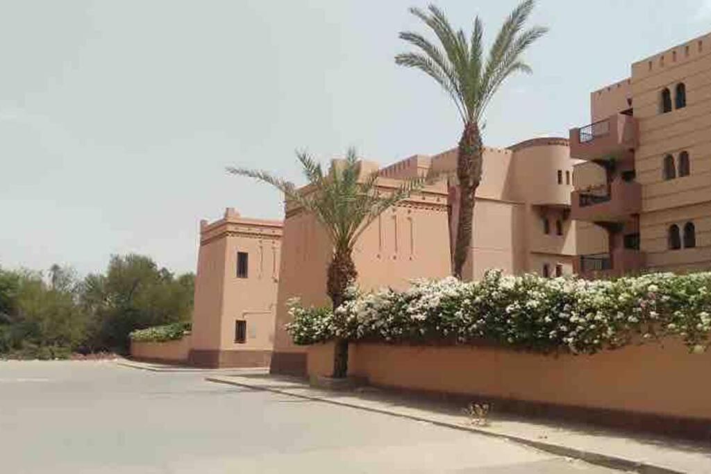2-bedroom + Salon In The Heart Of The Palmeraie Appartement *