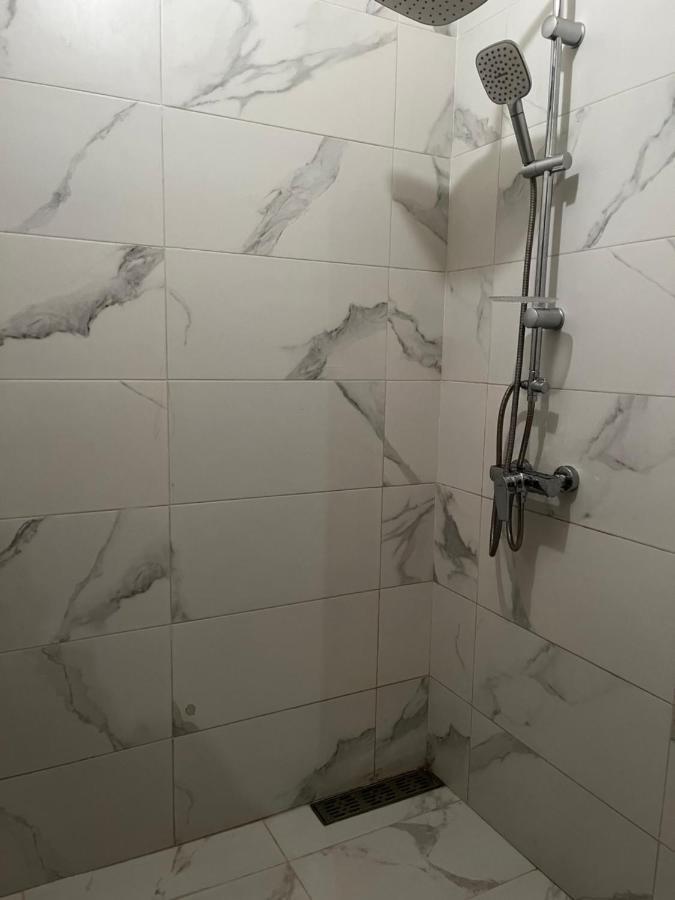 Apartment Dans Avec Piscine
