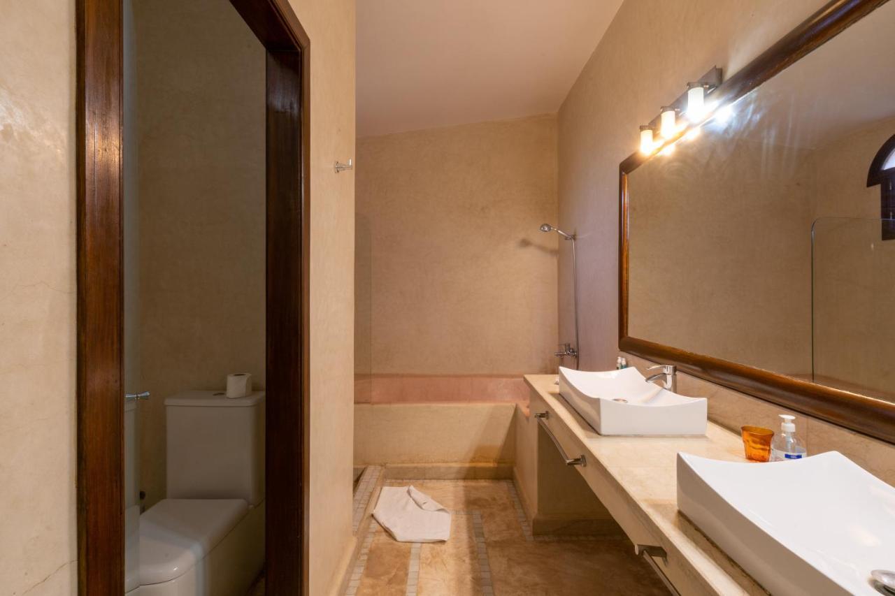 Nomadz Palace Bed & Breakfast *