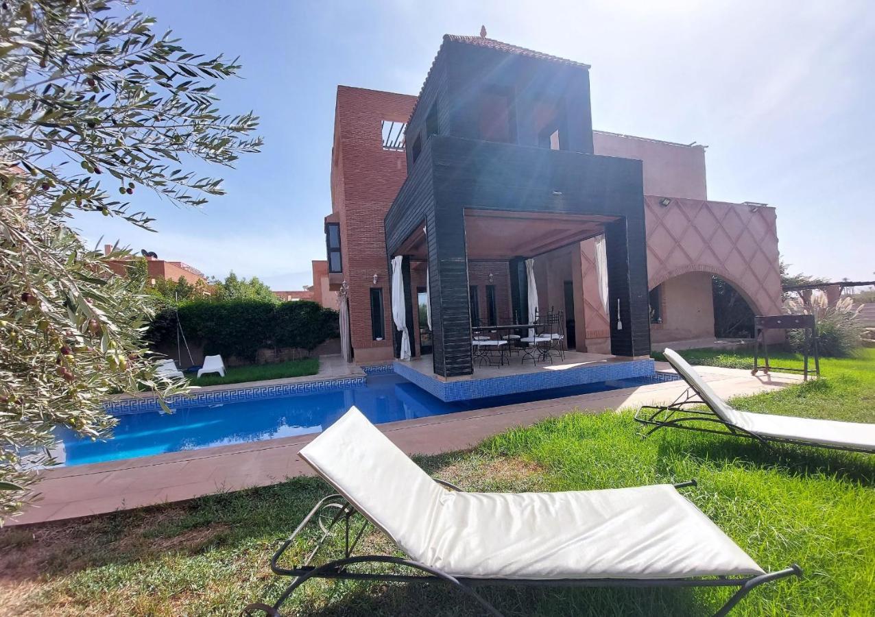 Villa Ily By Manzal *