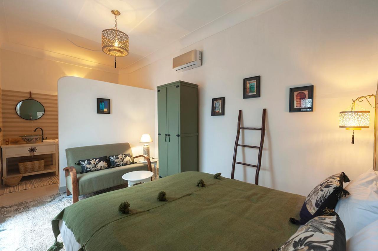 Julilu Privatise Riad