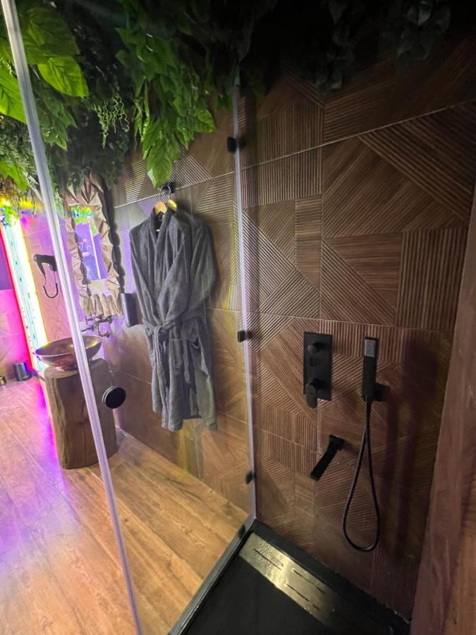 Jungle Au Centre De Marrakech Avec Jacuzzi ! Bed & Breakfast Marrakesh
