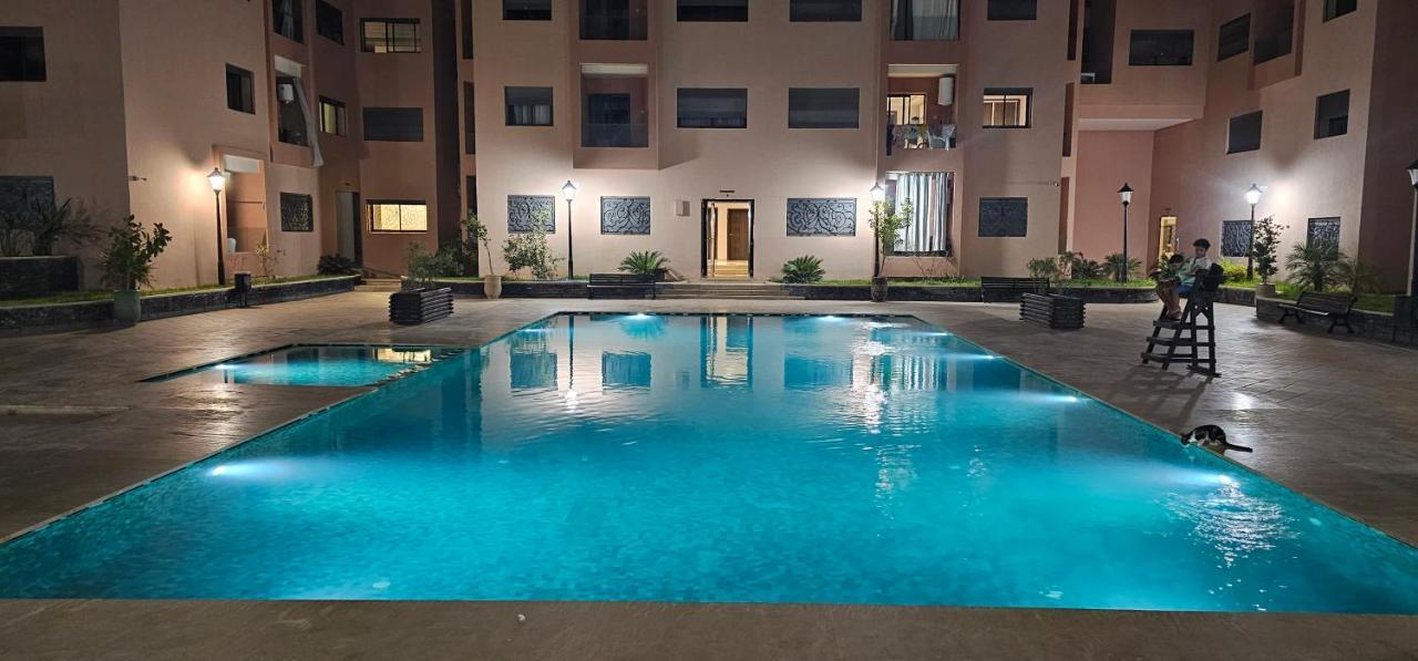 Family With Swimming Pool Air Conditionning And Elevator Appartement *