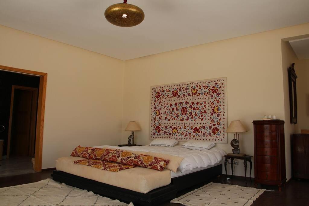 Dar Lalla Mhalla 975m2 5ch - Rt De Fes *