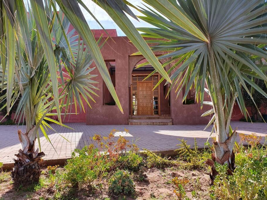 Villa Dar Lalla Mhalla 975m2 5ch - Rt De Fes *