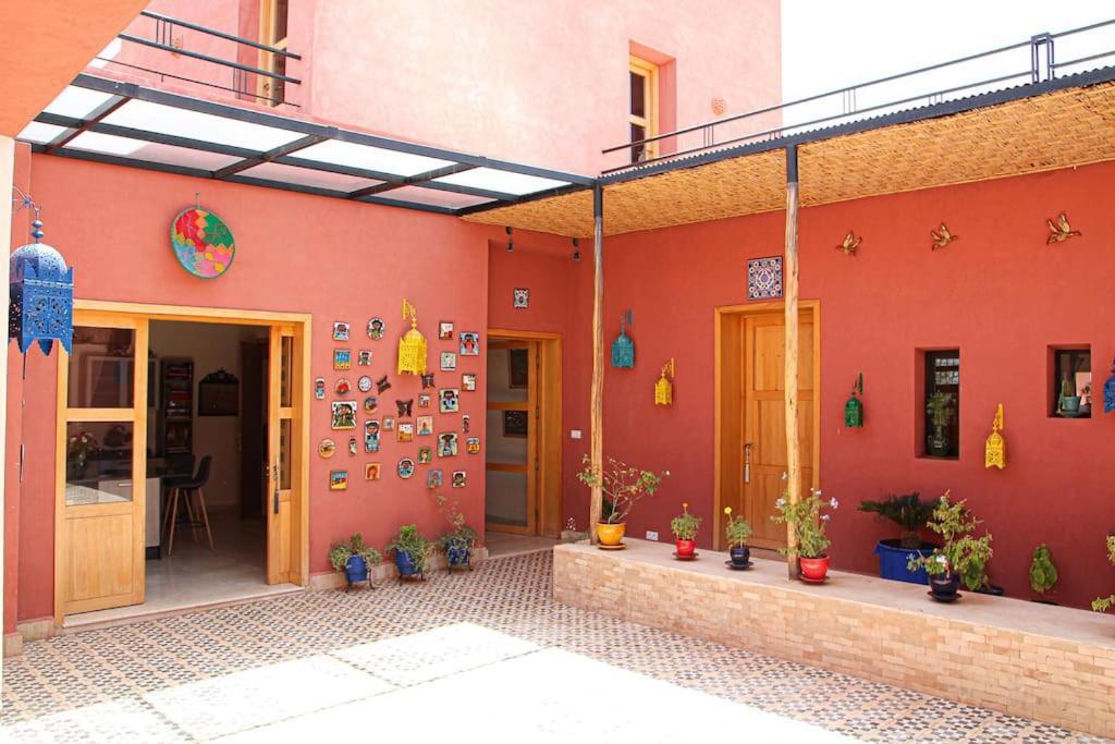 Villa Dar Lalla Mhalla 975m2 5ch - Rt De Fes Marrakesh