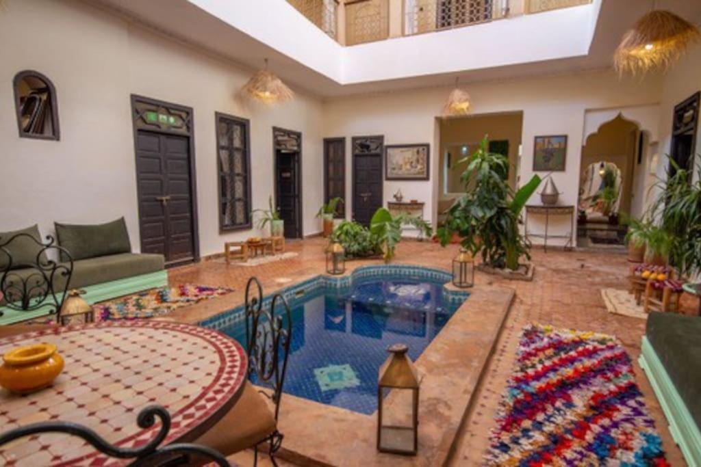 Vakantiehuis En Exlusivite A 5min De La Place Jamaa El Fna