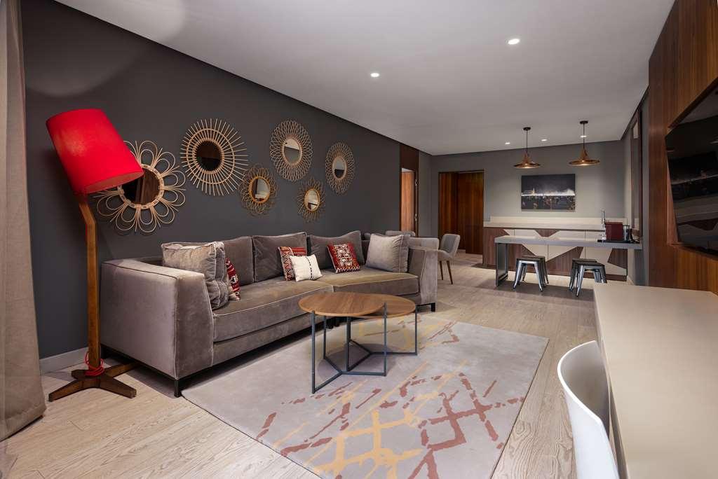 Hotel Radisson Blu Marrakech, Carre Eden 5*