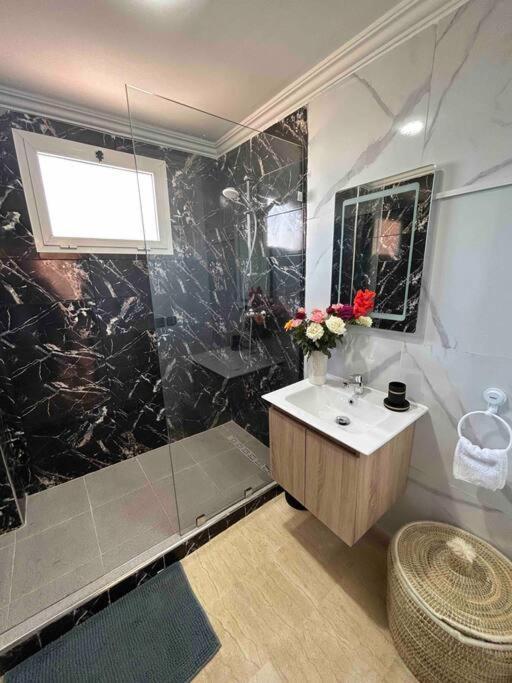 Appartement Standing 3 Avec Terasse Quartier Gueliz Hivernage A Marrakech I19