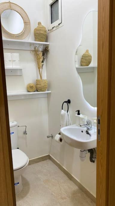 Charming Downtown For 8: Cozy Elegance In The Heart Of The Appartement *