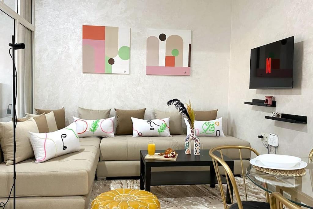 Charming Downtown For 8: Cozy Elegance In The Heart Of The Appartement Marrakesh