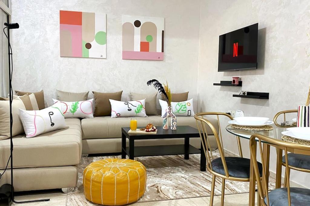 Charming Downtown For 8: Cozy Elegance In The Heart Of The Marrakesh