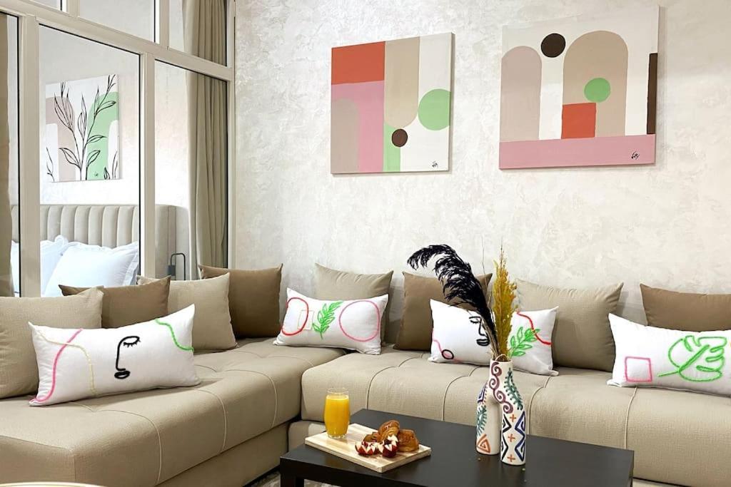 Appartement Charming Downtown For 8: Cozy Elegance In The Heart Of The *