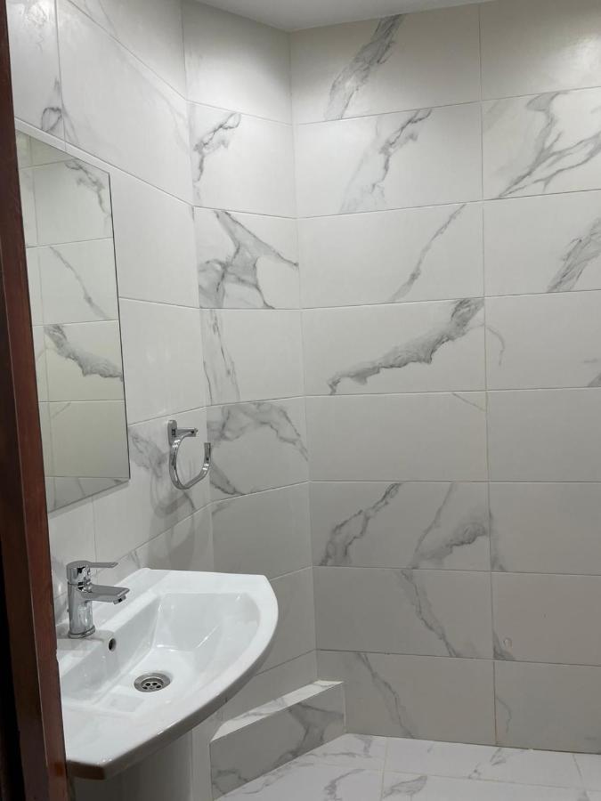 Apartment Dans Avec Piscine *