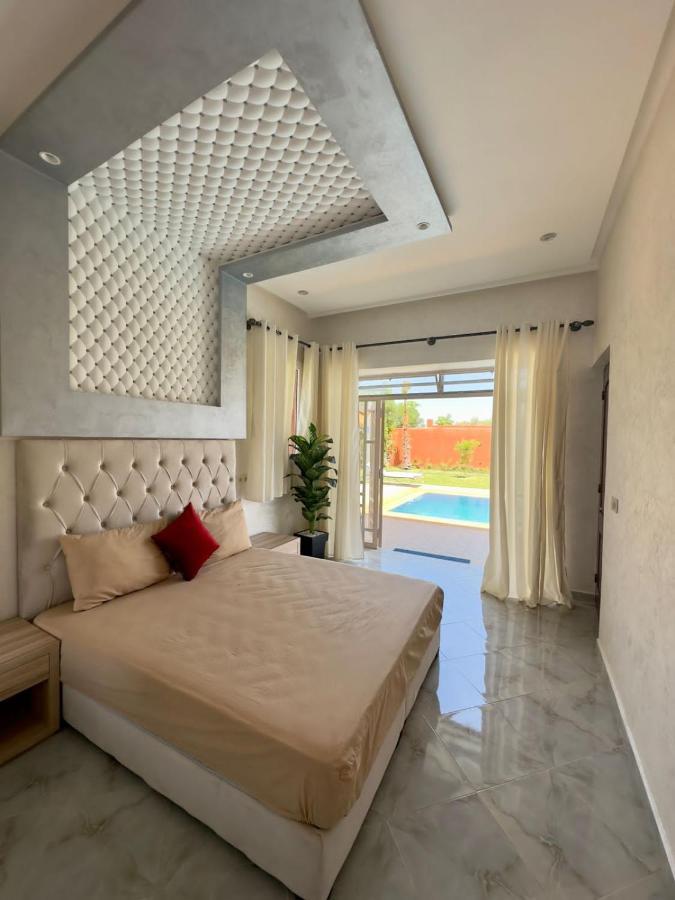 Hidaya Sans Vis A Vis * Marrakesh