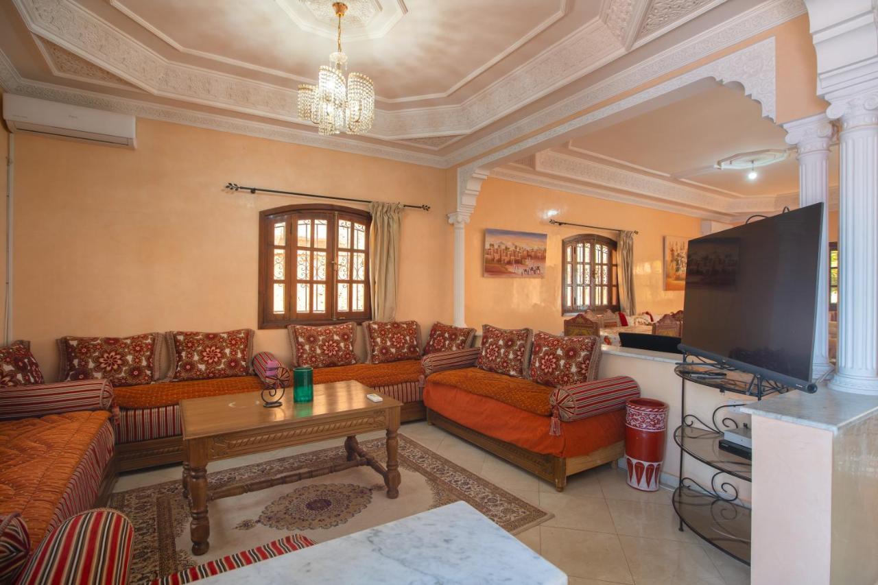 En Pleine Campagne Avec Vue Sur L'atlas Villa Marrakesch