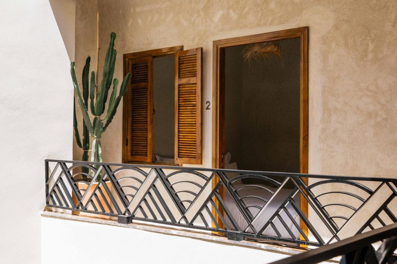77 By Club * Marrakesh