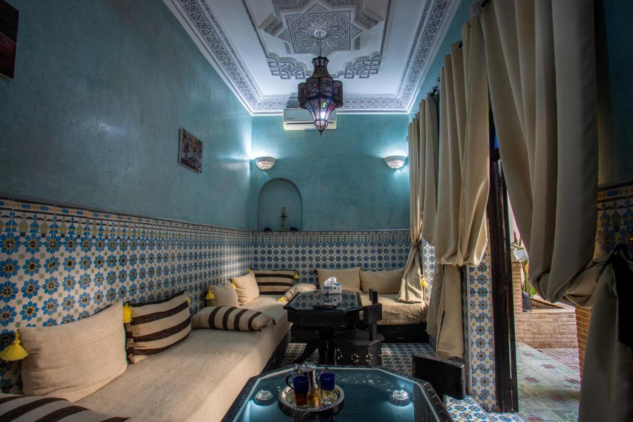 Arabesque Guest house *