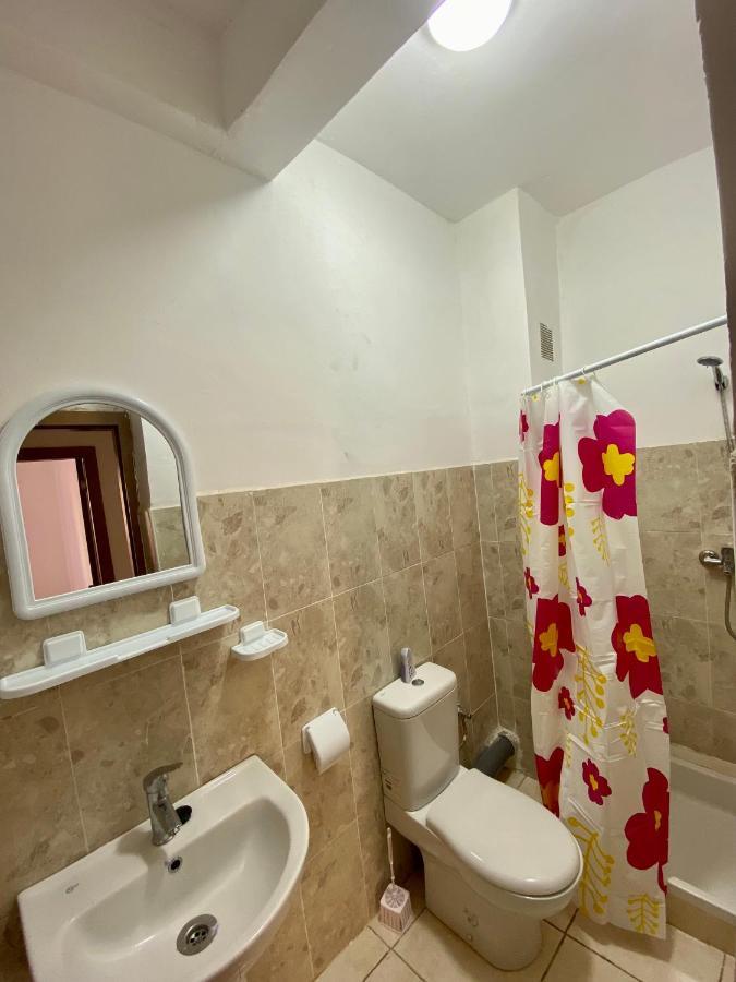 Charming Apartment, 20 Min From Center